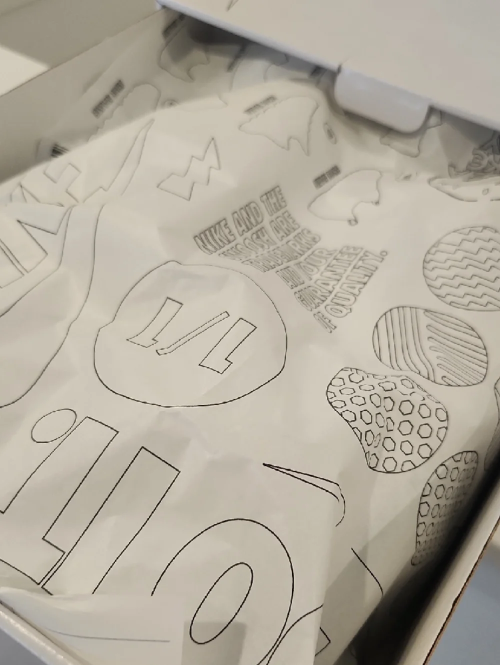 Nike White and Black Training Sneakers Custom Metcom - Picture 12 of 12